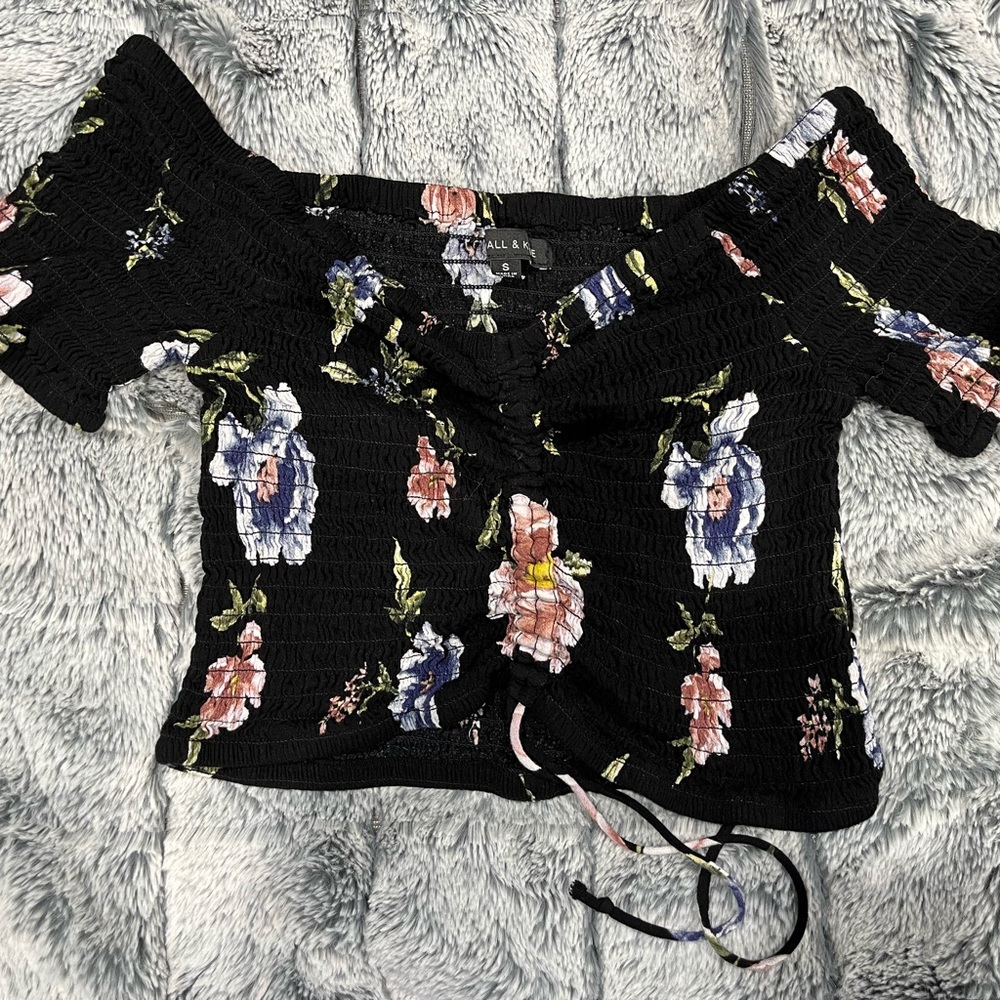 Kendal and Kylie crop top